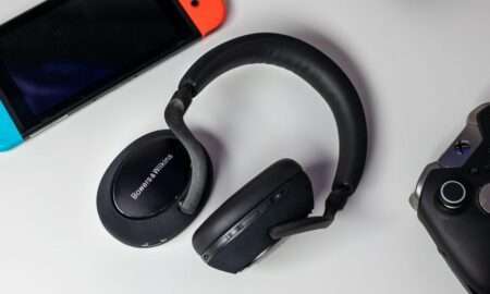 Bowers & Wilkins PX7 Carbon Edition Over-ear Noise-Canceling Wireless Headphones