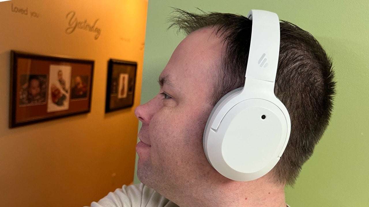 Edifier W820NB Over-ear Headphones Review