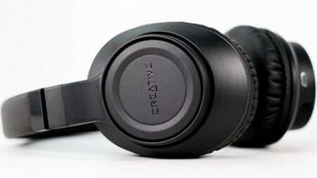 Creative Outlier Black Wireless Headphones